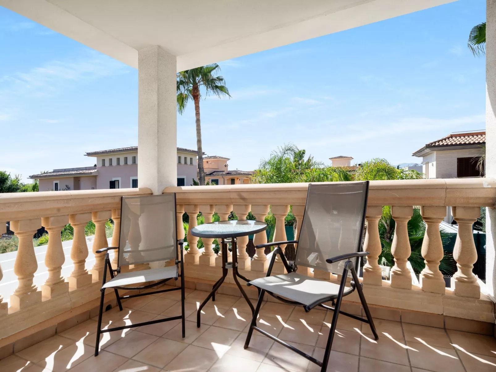 Villa SOL FELOSTAL, 130m zum Strand, nahe Airport und Palma Zentrum - Image-tags.info