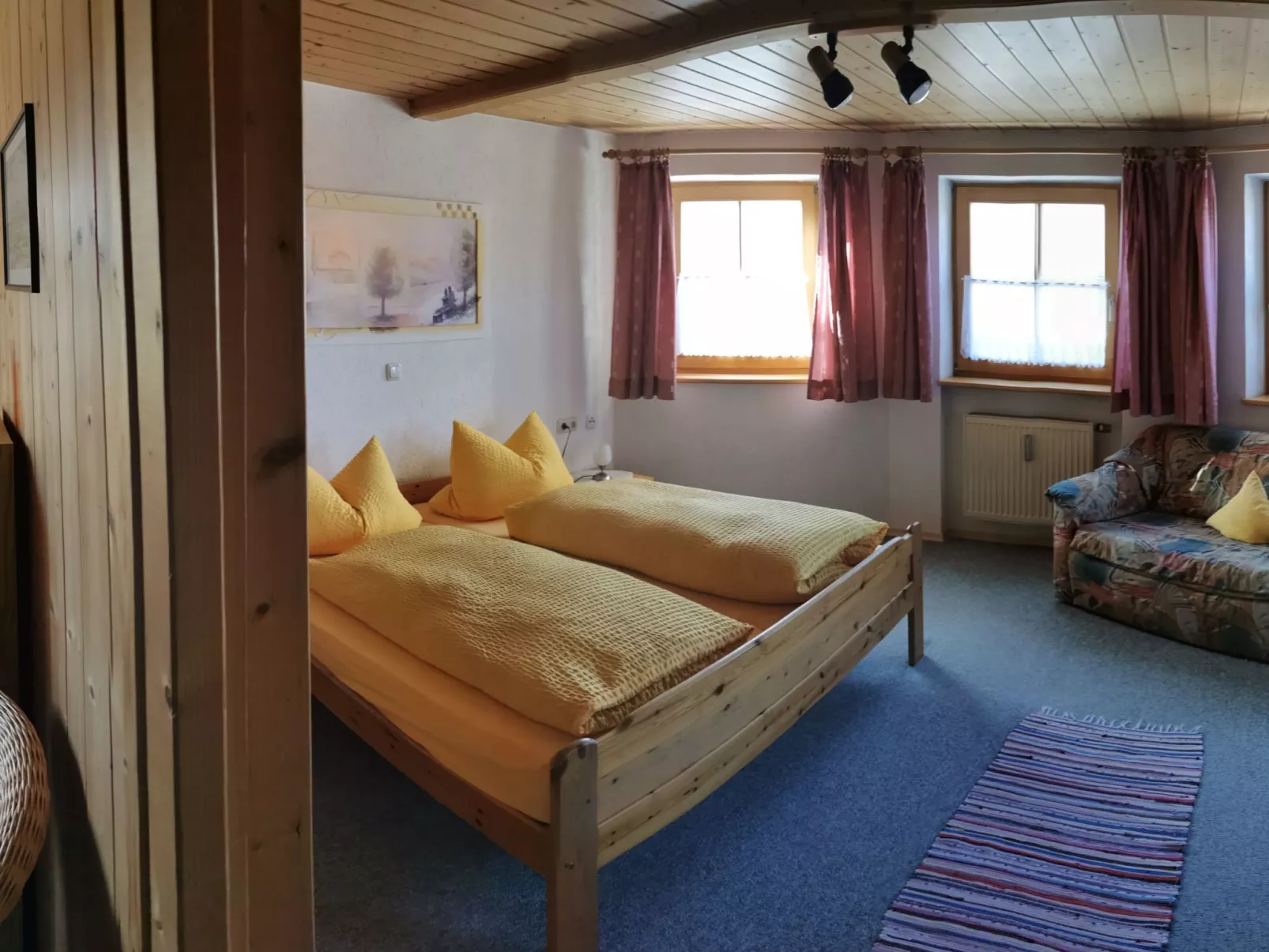 Mit komplett eingerichteter Küchenzeile im Wohnraum - Image-tags.info