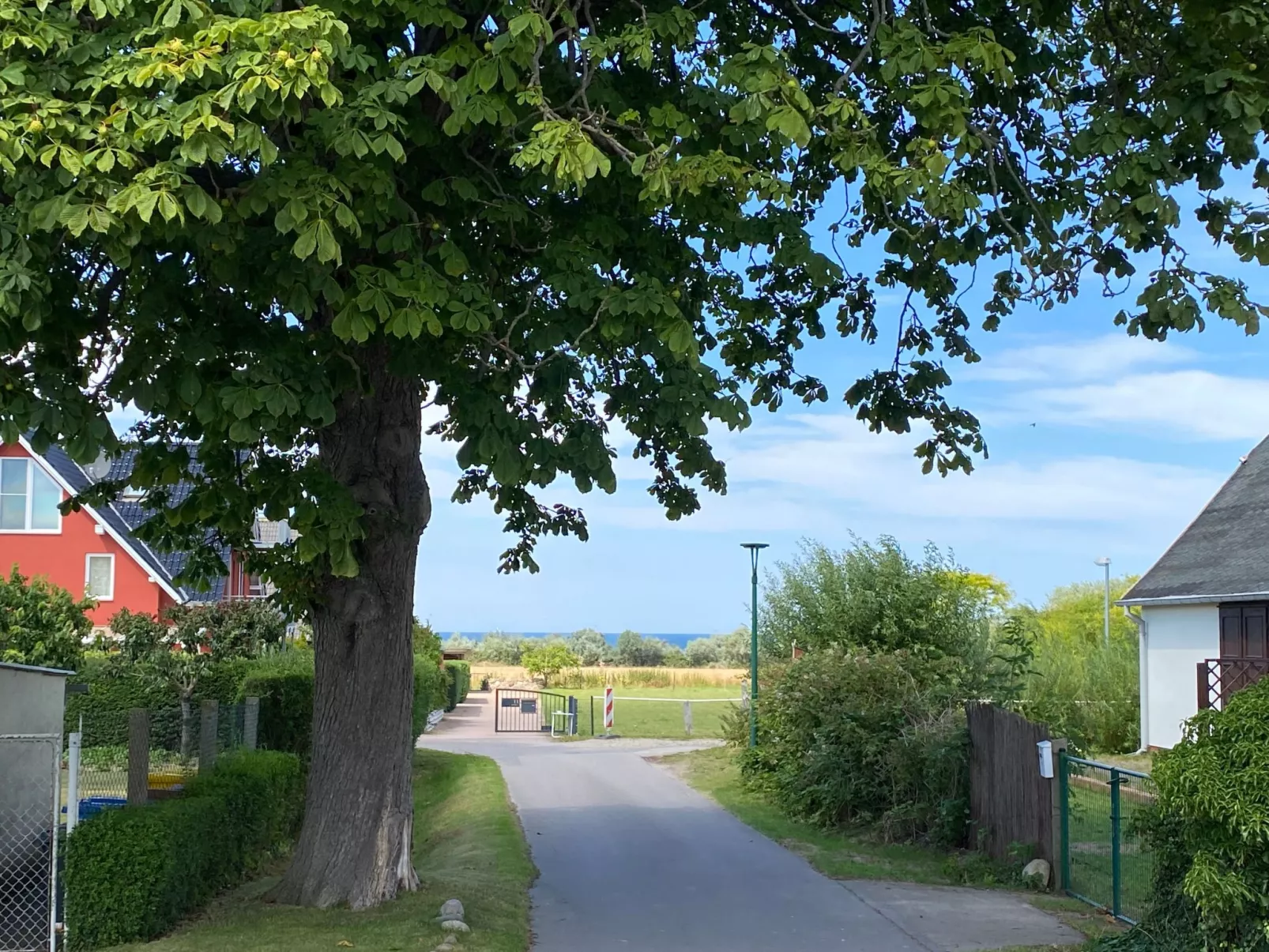 Traumhaft ruhige Ferienwohnung mit großem süd-west Garten in Strandnähe - Image-tags.info