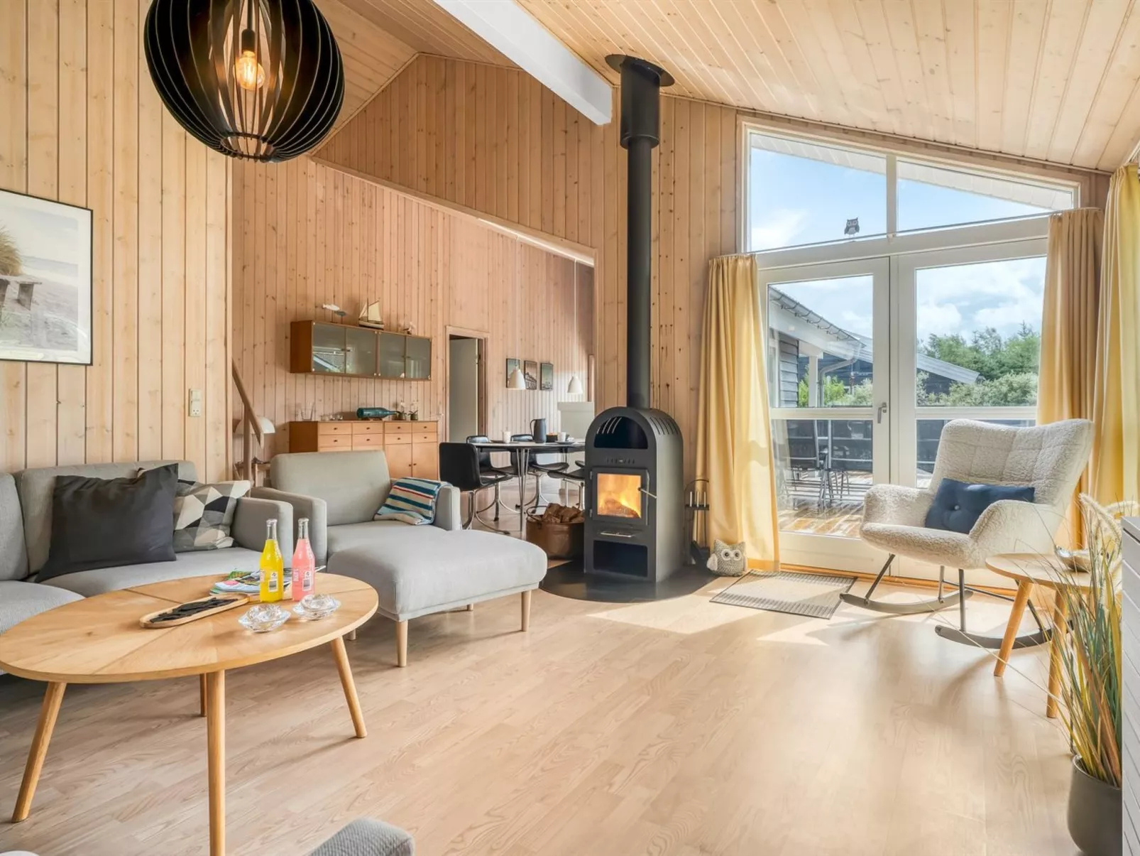 "Alisa" - 1.9km from the sea - Binnen