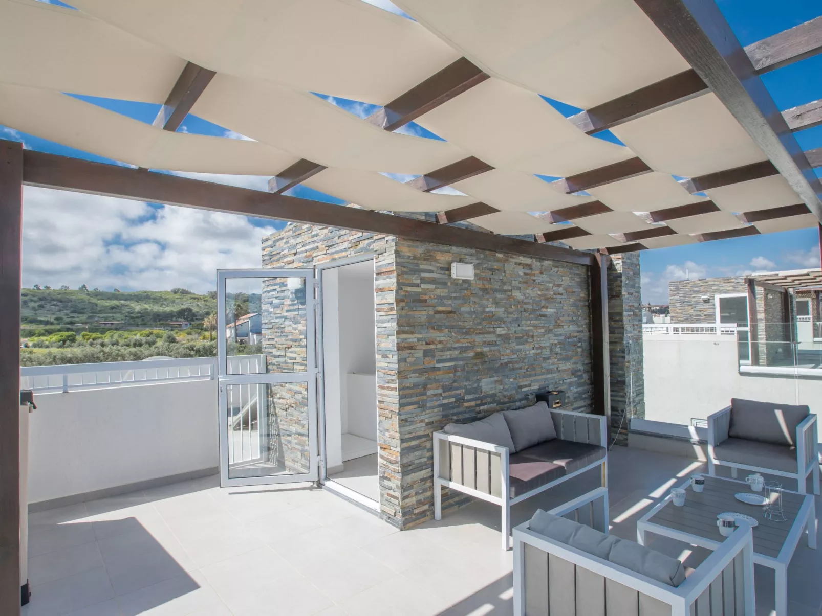 Moderne 4-Schlafzimmer-Villa im Zentrum von Protaras - Image-tags.info