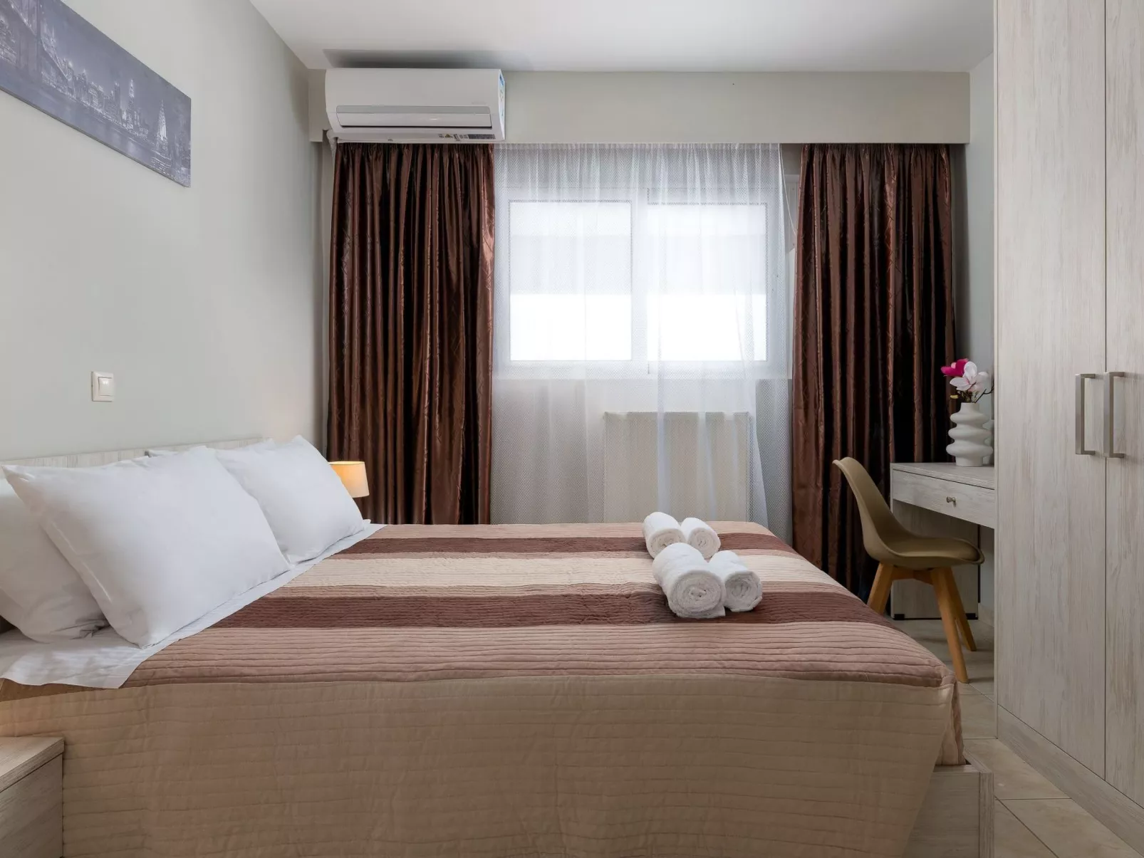 Athena PoolFront - Image-tags.info