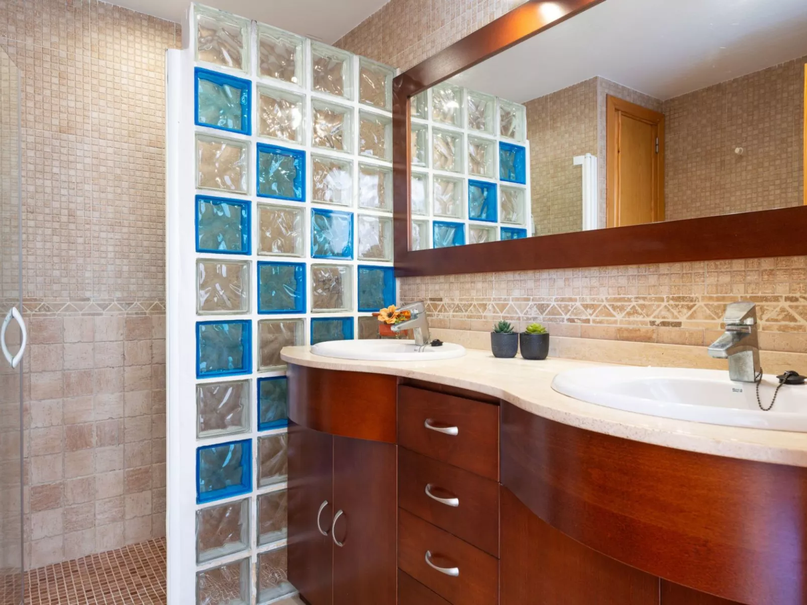 Haus mit Garten und Seeblick in Port d'Alcúdia - Image-tags.info