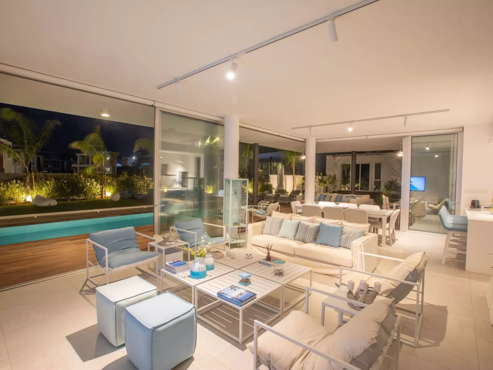 Protaras Olivine Villa mit herrlichem Garten, Pool - Image-tags.info