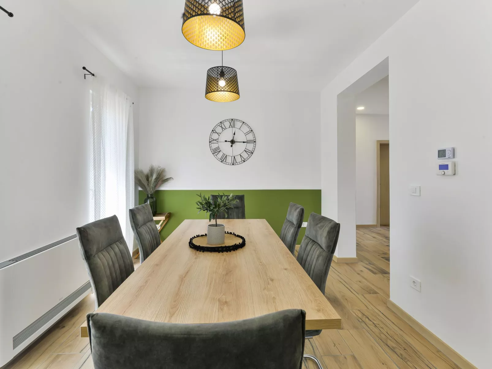 Neue Luxusvilla mit Schwimmbad, Sauna - Image-tags.info