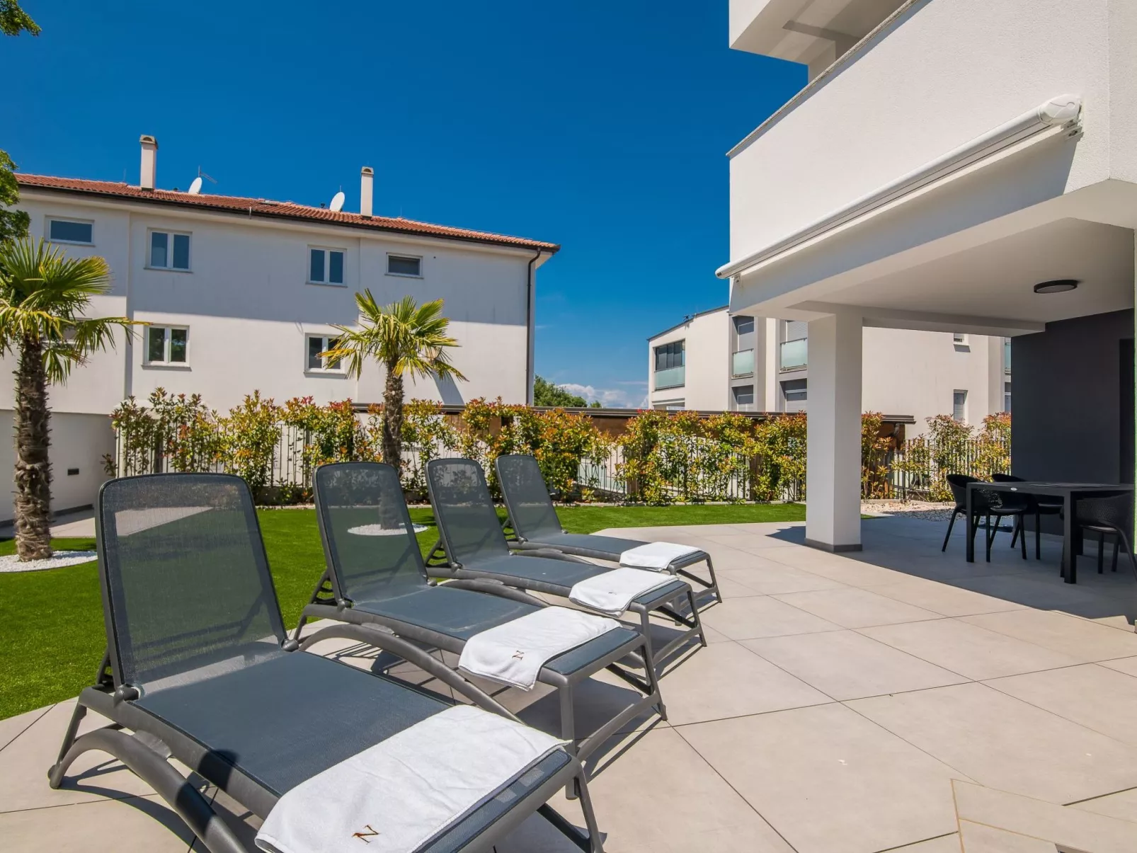 BP Lux - Image-tags.info