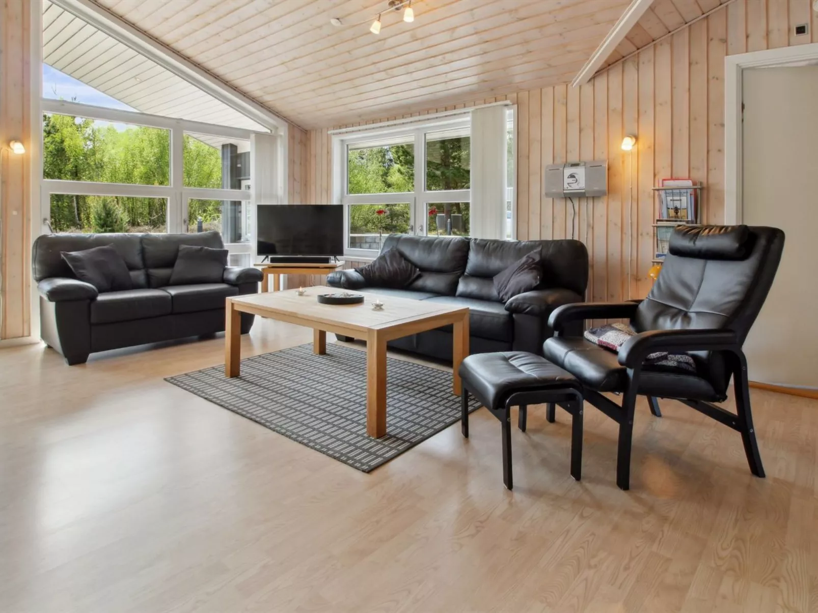 "Kiowa" - 4km from the sea-Binnen