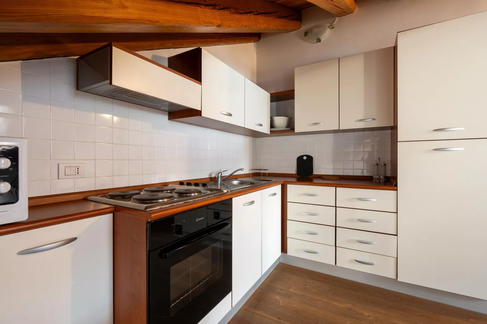 BILO 2 CERESOLE-Keuken