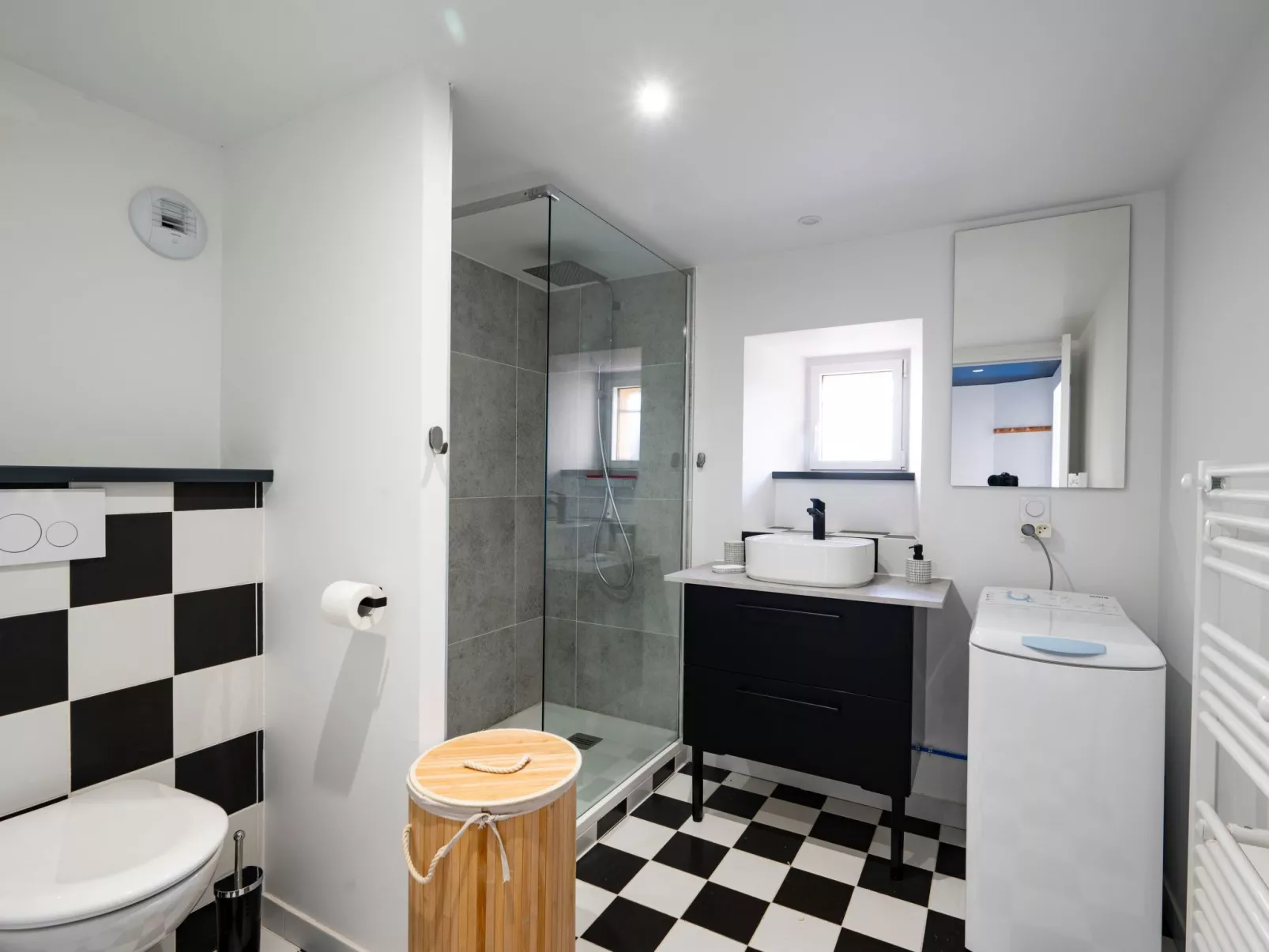 Domaine "Les Haut" mit eigenem Garten-Binnen