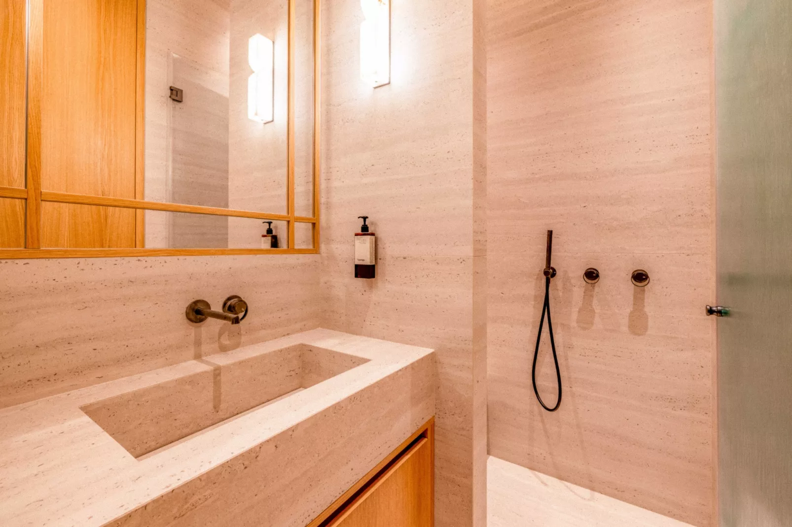 FDL-85-WAGRAM-2C-Niet-getagd