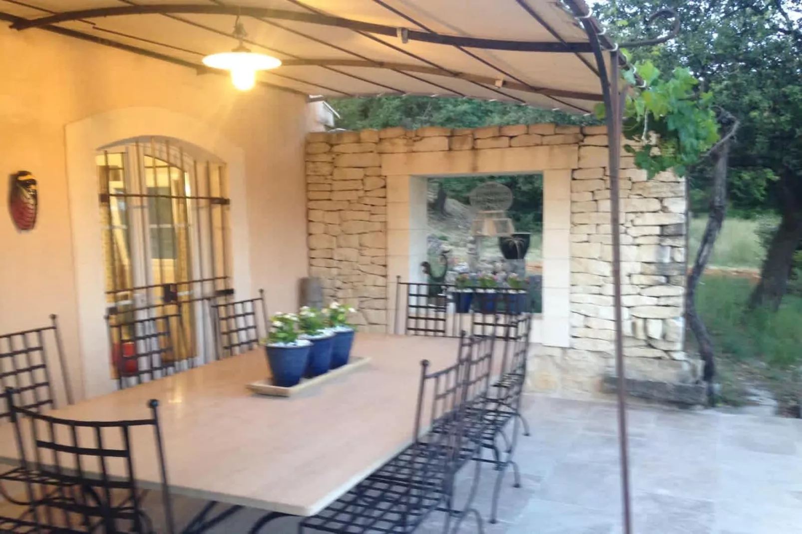 Villa provencale à Murs coeur du Luberon-Eetkamer