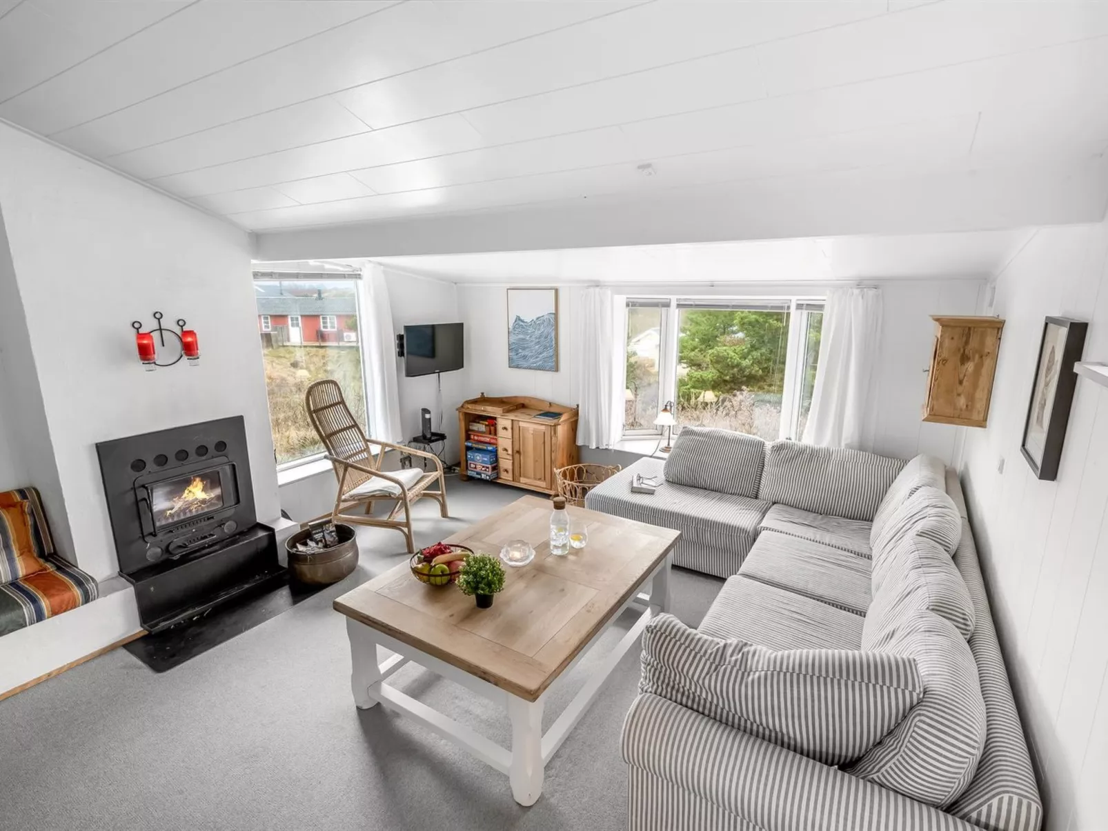 "Hanne" - 750m from the sea-Binnen