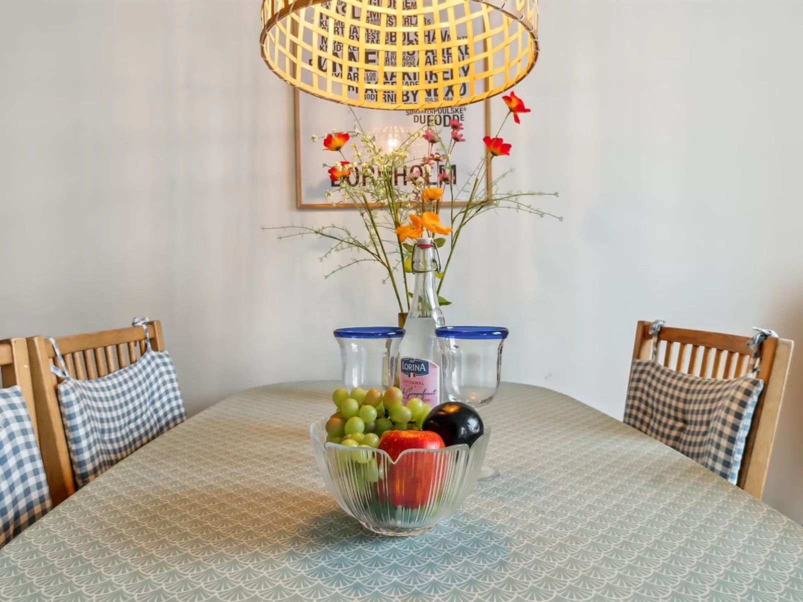 "Yosefin" - 50m from the sea-Binnen