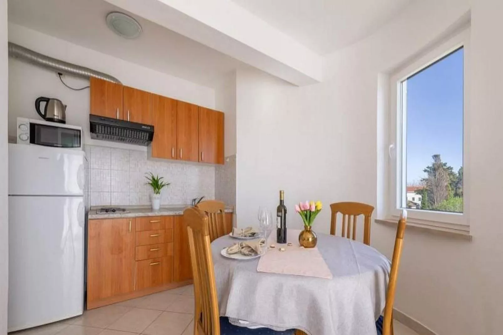 Apartments Anamarija - One Bedroom Apartment with Balcony (A2+2) 1 - Binnen