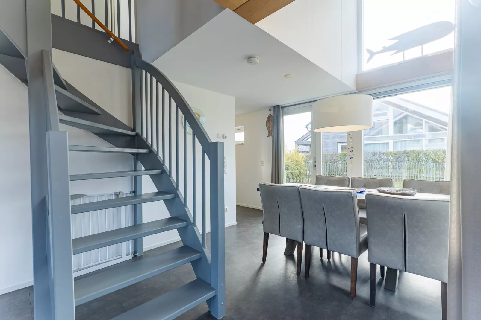 Zonnedorp 19 Modern holiday home Renesse | Beach within walking distance - Overloop