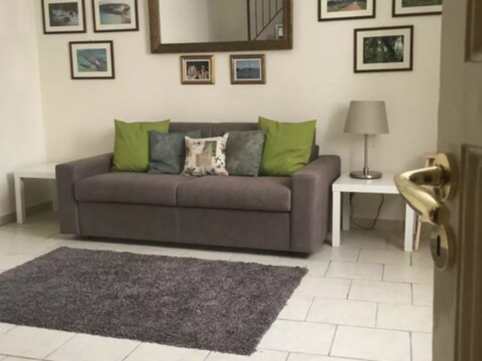 Alley's Haus - Image-tags.info