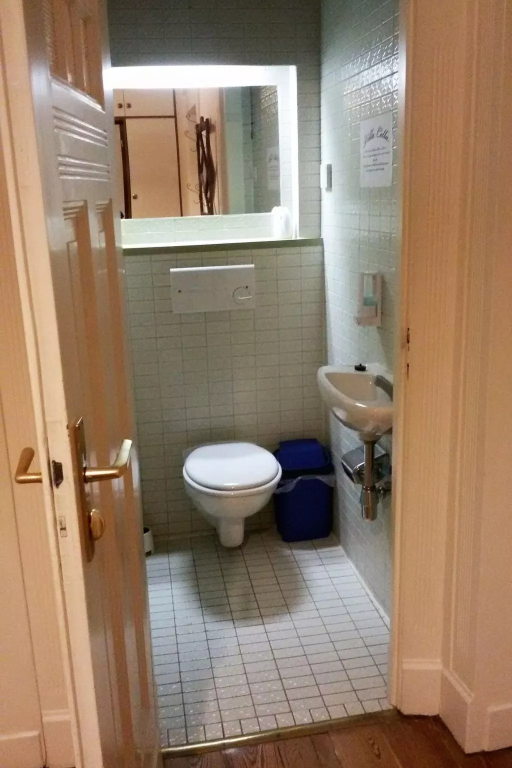 Wohnung in einem historischen Gebäude mit Balkon und Blick auf die Mosel - Image-tags.info