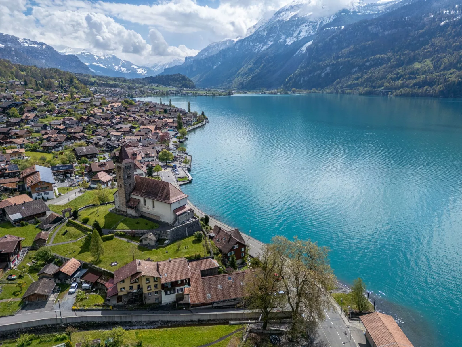 StayBrienz Apartment - Image-tags.info