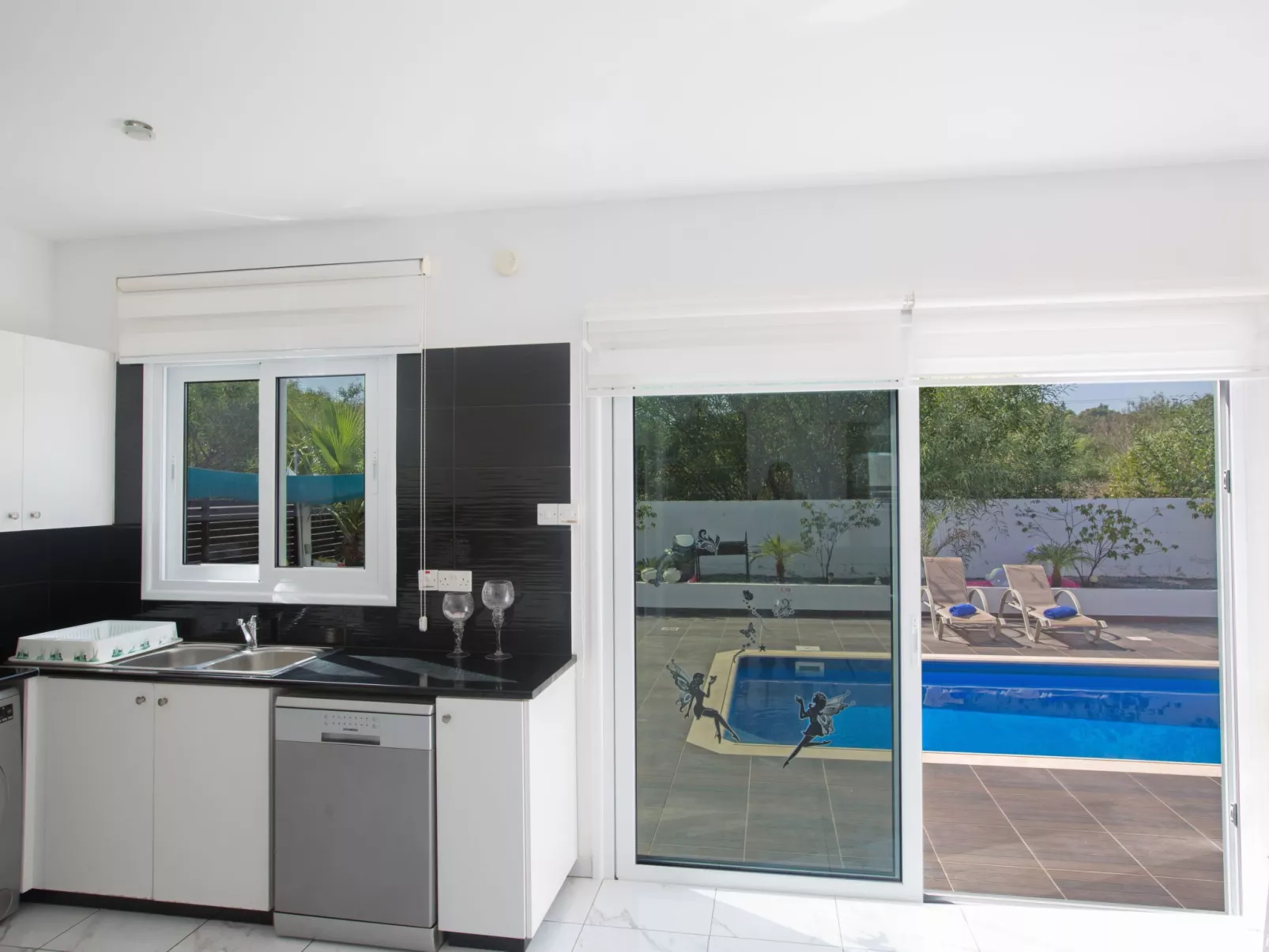 3 Schlafzimmer Villa mit Pool in Protaras Zentrum - Image-tags.info