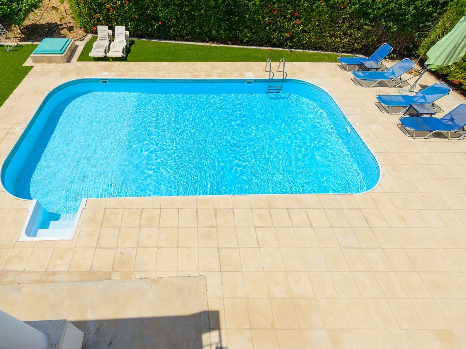 4-Schlafzimmer-Villa mit privatem Pool in Ayia Napa - Image-tags.info