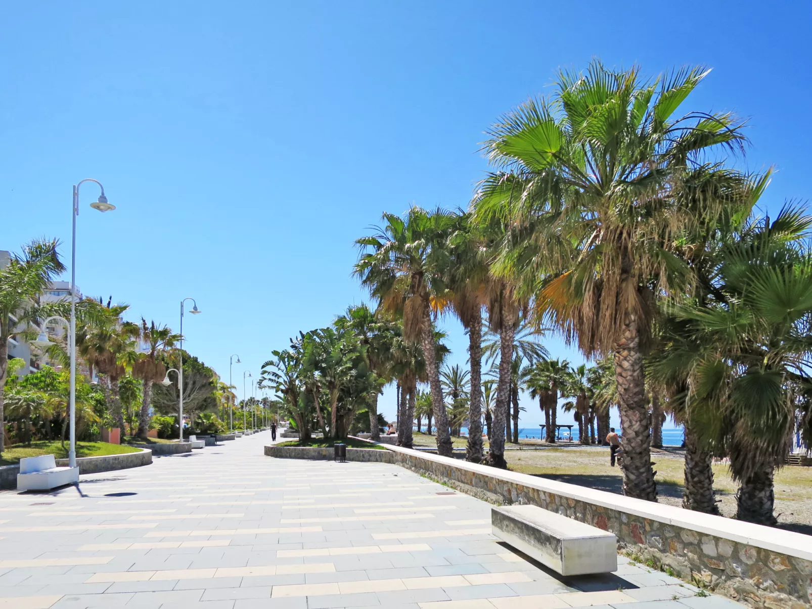 Für 4 Personen  + 2 Kinder ca. 100 m&sup2; in Almuñécar, Andalusien (Provinz Gr - Omgeving