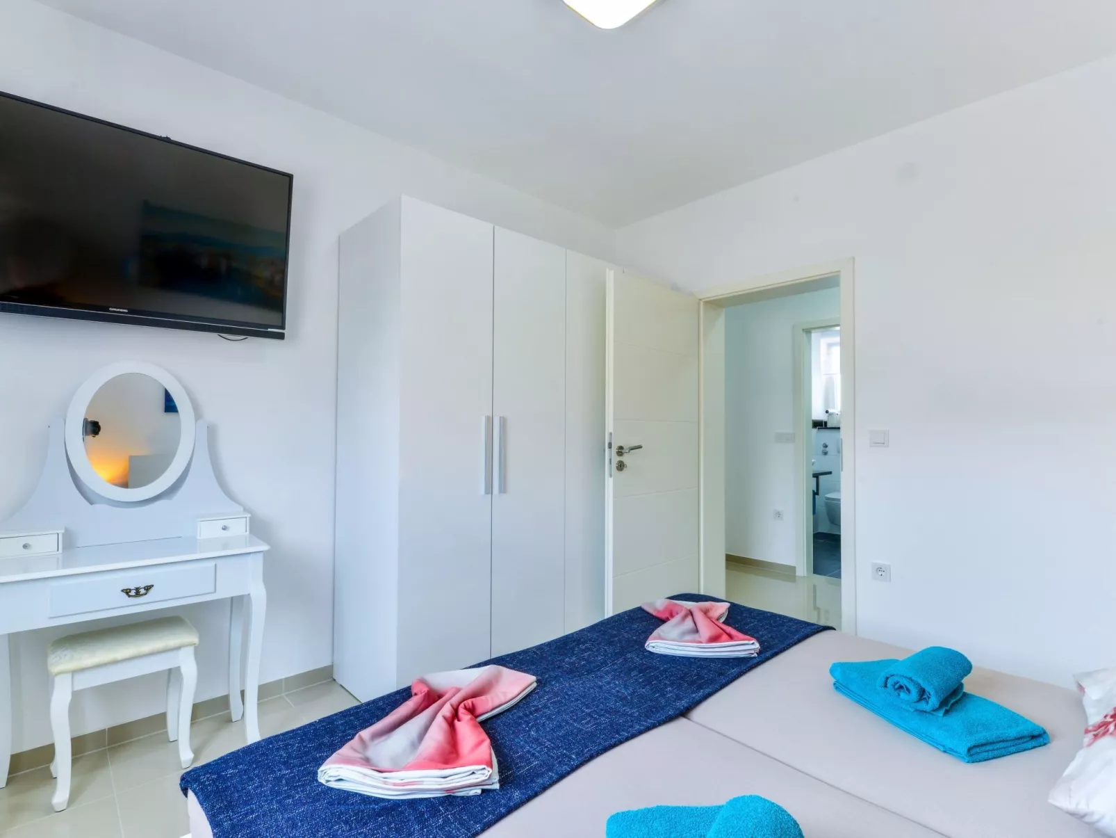 Apartment Olujic 1 - Image-tags.info