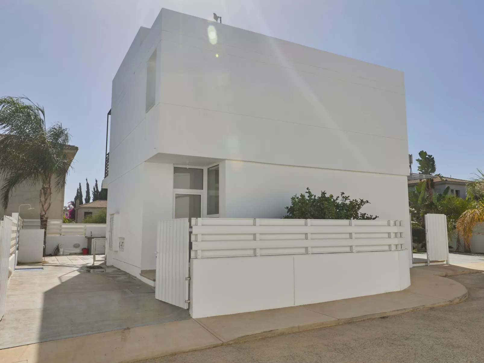 Villa Pearl PE17 in Paralimni mit privatem Parkplatz - Image-tags.info