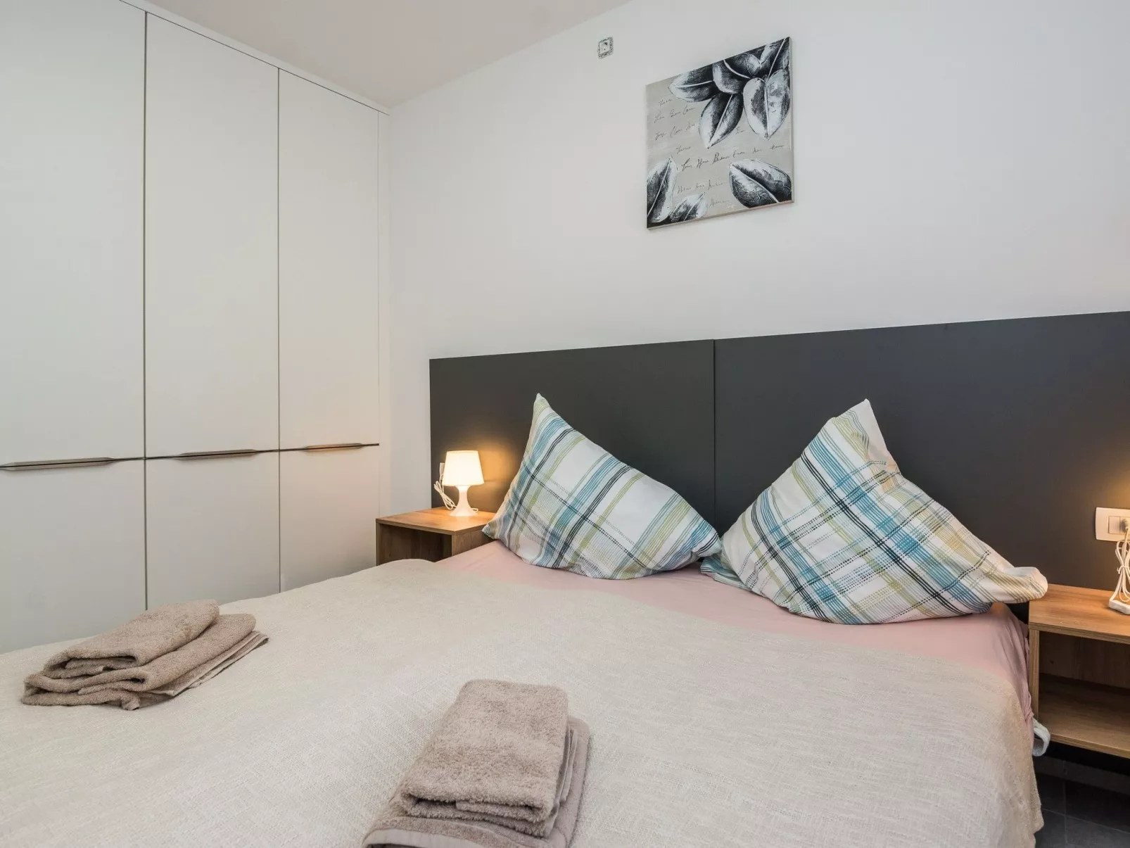 Apartment Spanic 1 - Image-tags.info