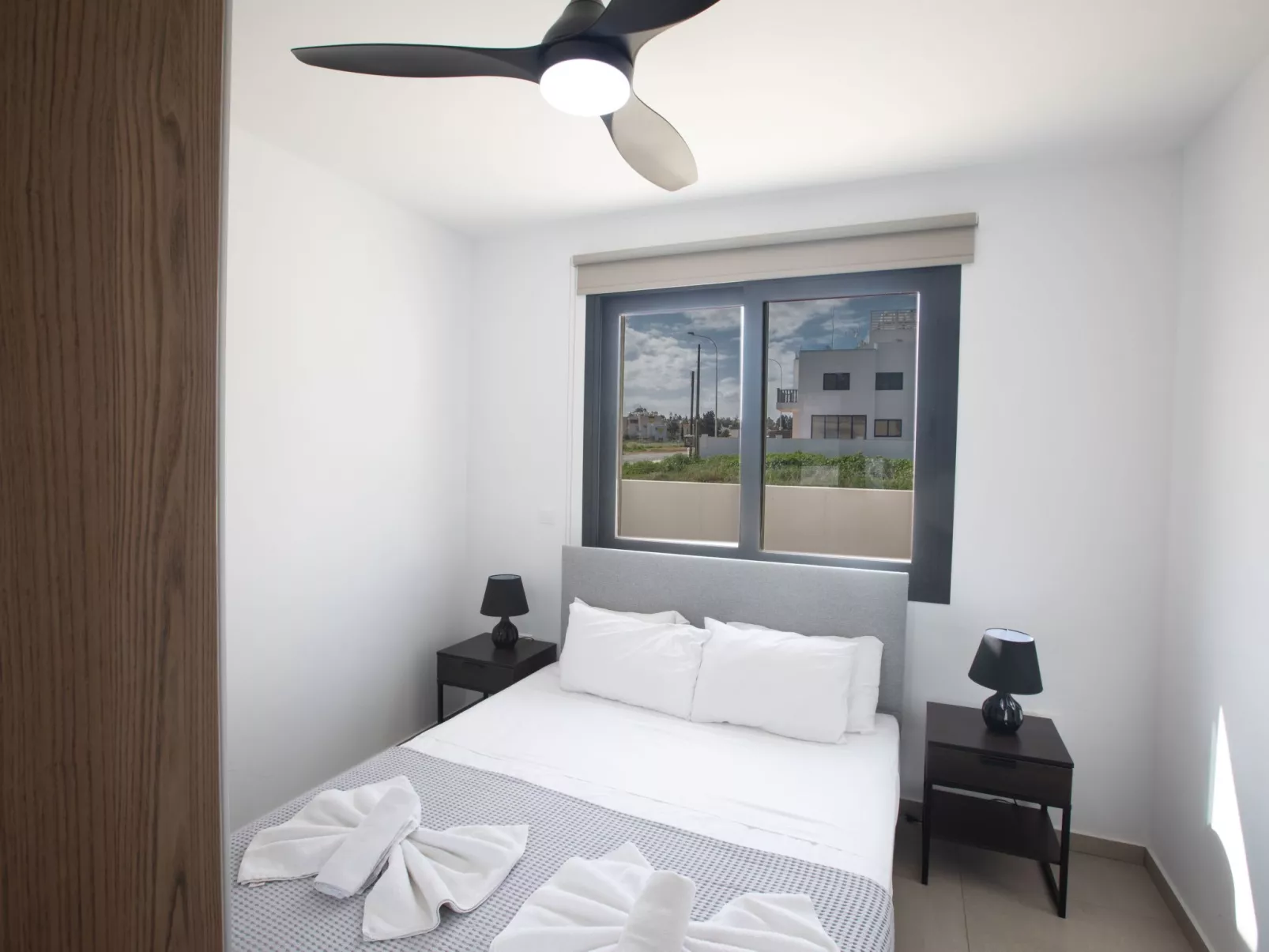 Haus in Paralimni mit Doppelveranda - Image-tags.info