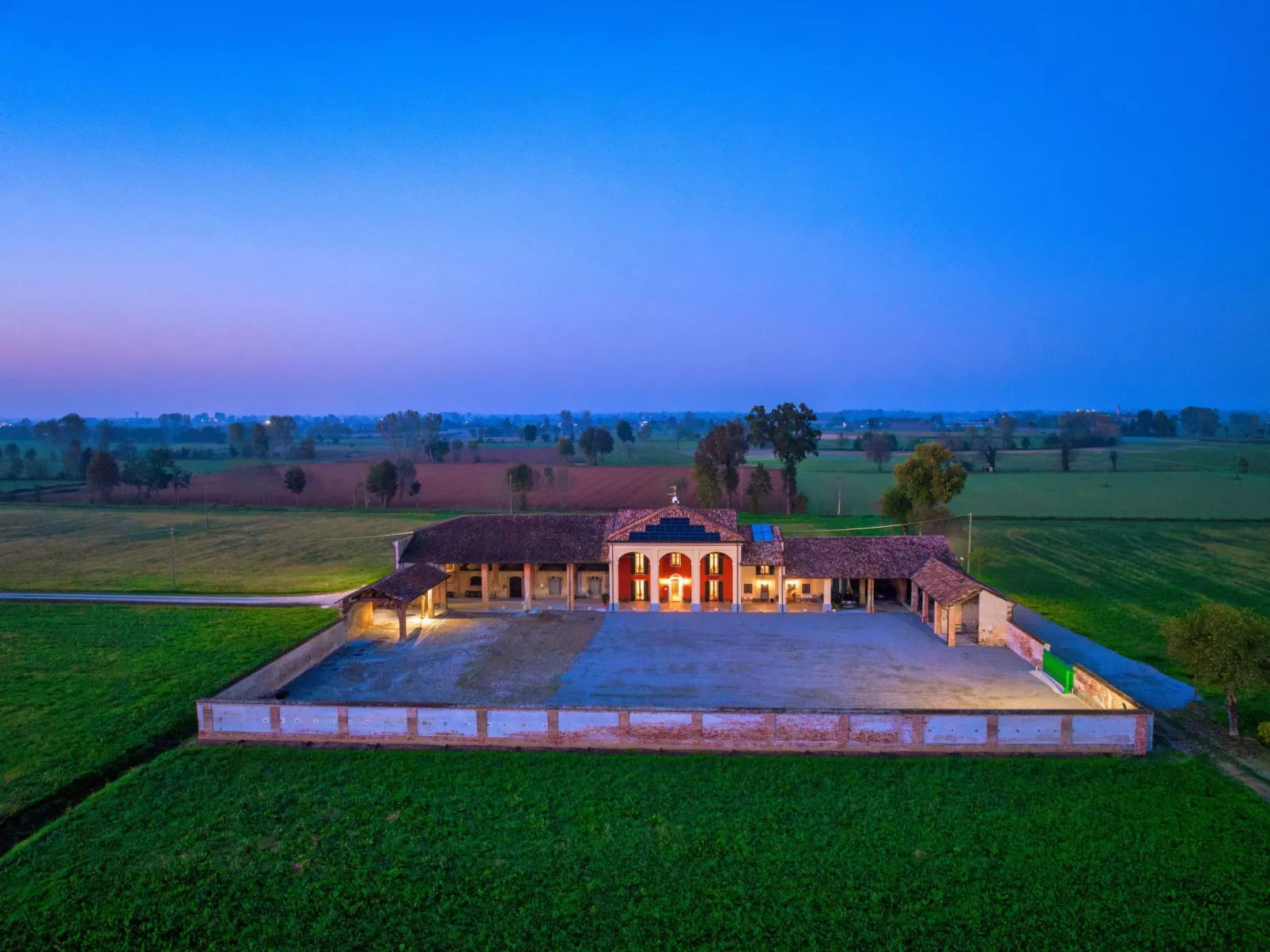 Wohnung mit Einzelbetten und Schlafsofa - Image-tags.info