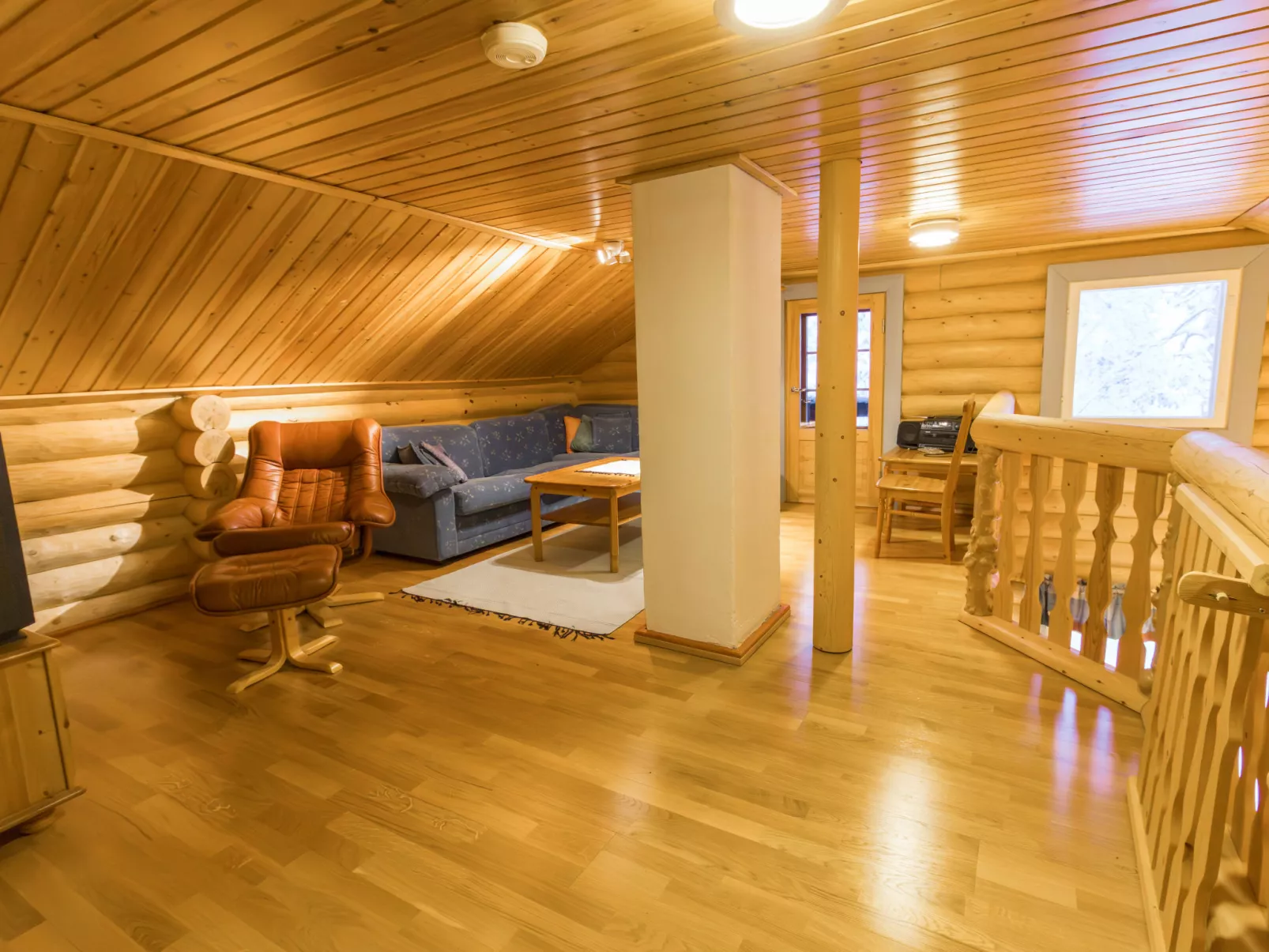 Salvostie 13, hetta - Binnen