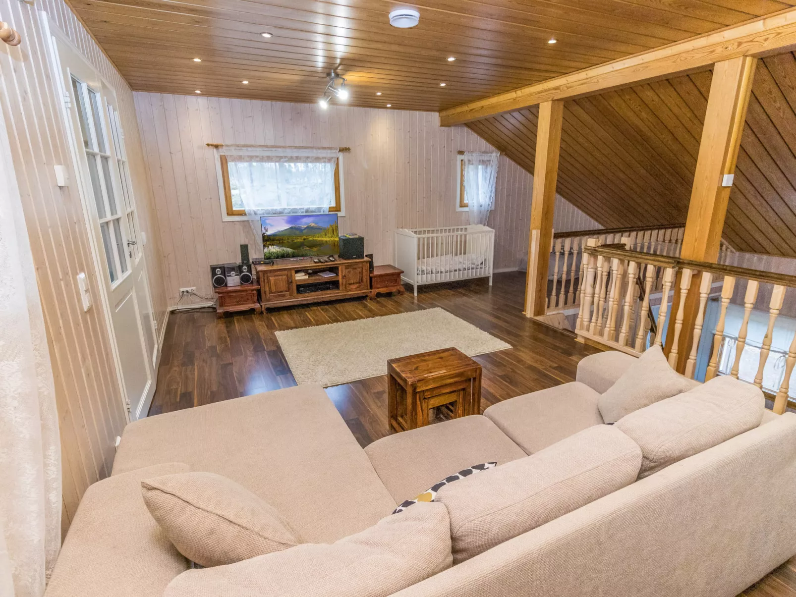 Villa hyppykallio - Binnen