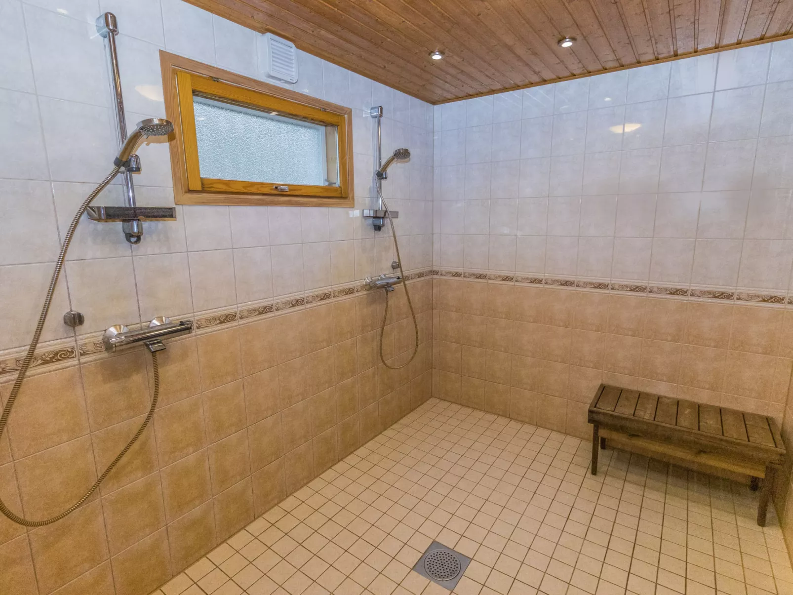 Villa huvikalliola - Binnen