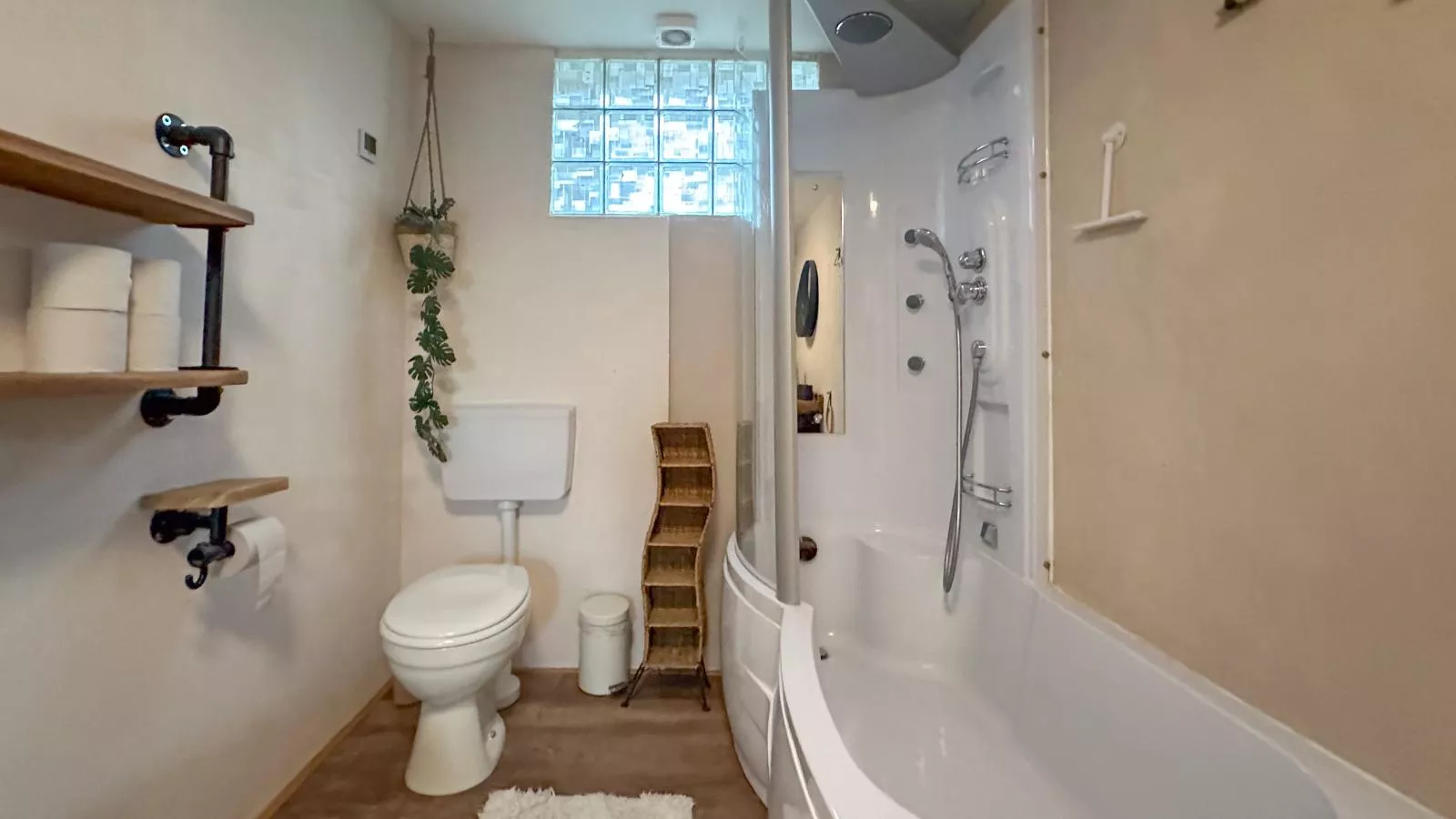 Münstermaifeld - Badkamer