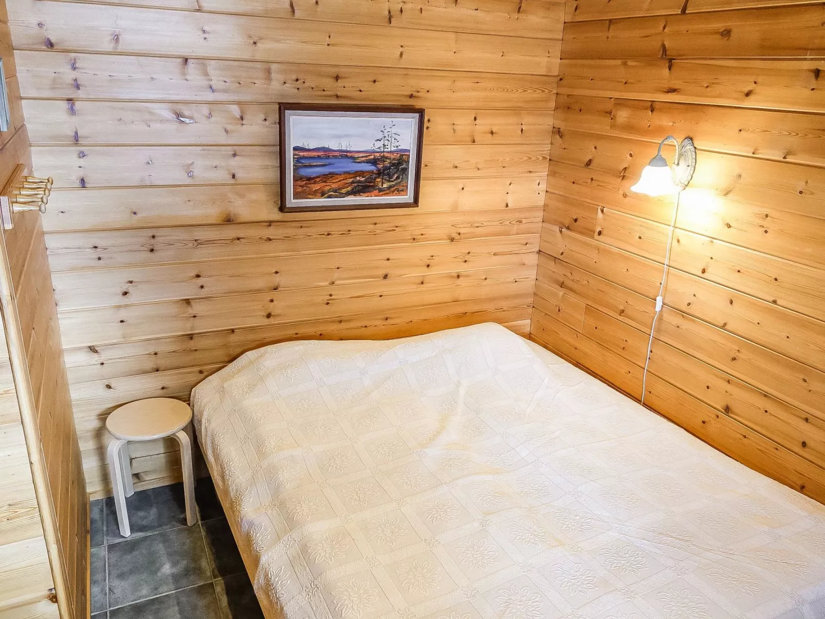 Luongasloma 2 - Binnen