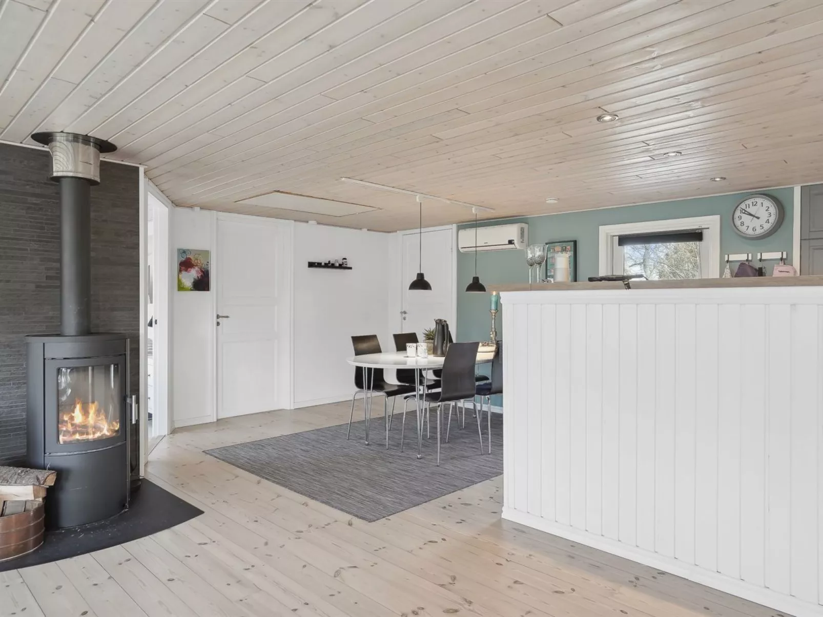 "Erhardt" - 800m from the sea-Binnen