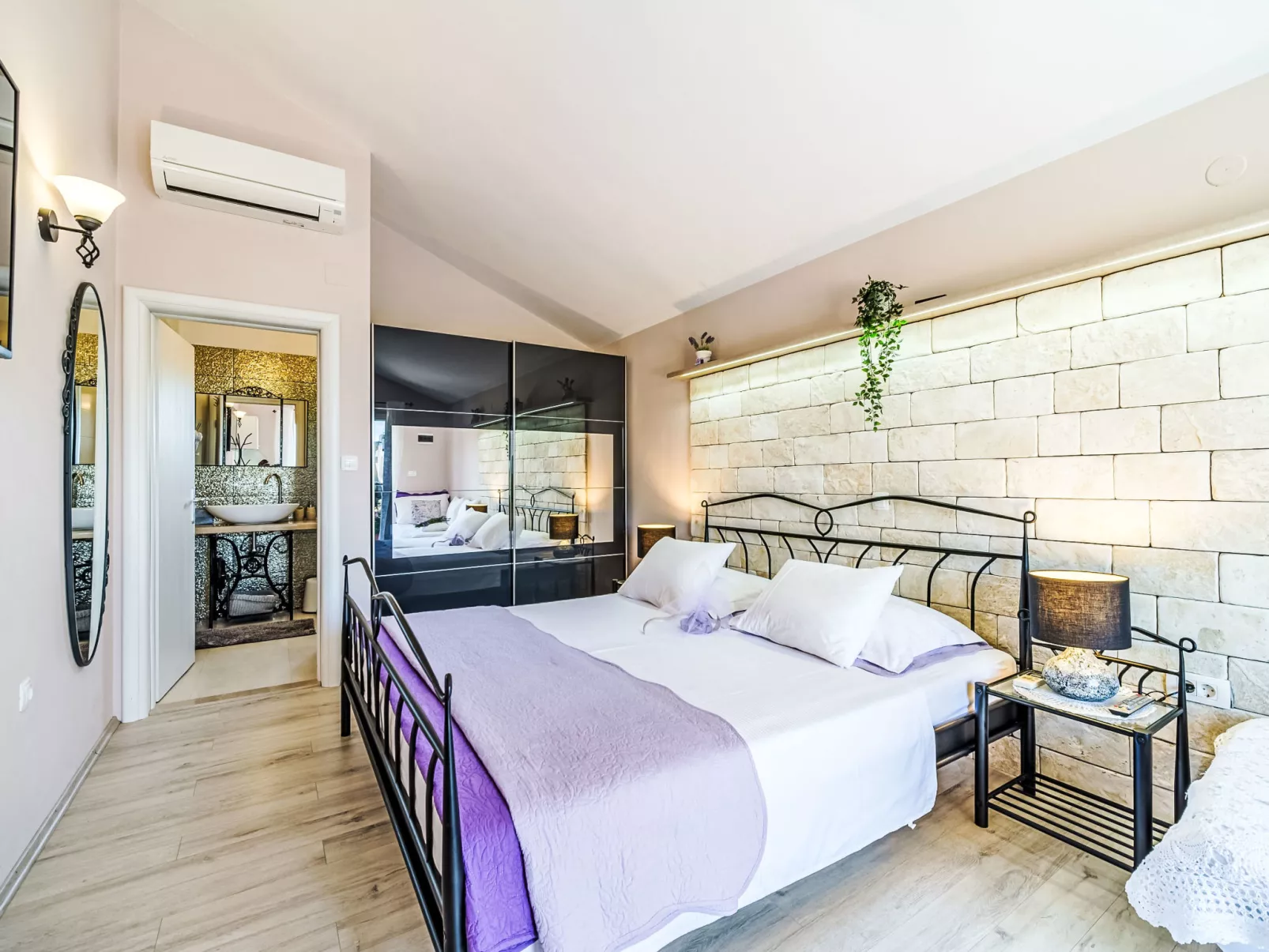 Villa Mutnik - Binnen