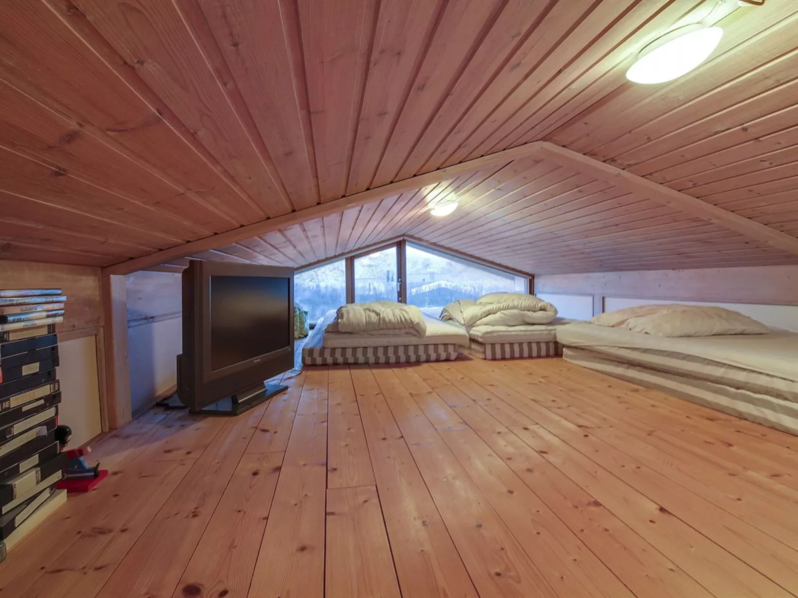 "Essie" - 250m from the sea - Binnen