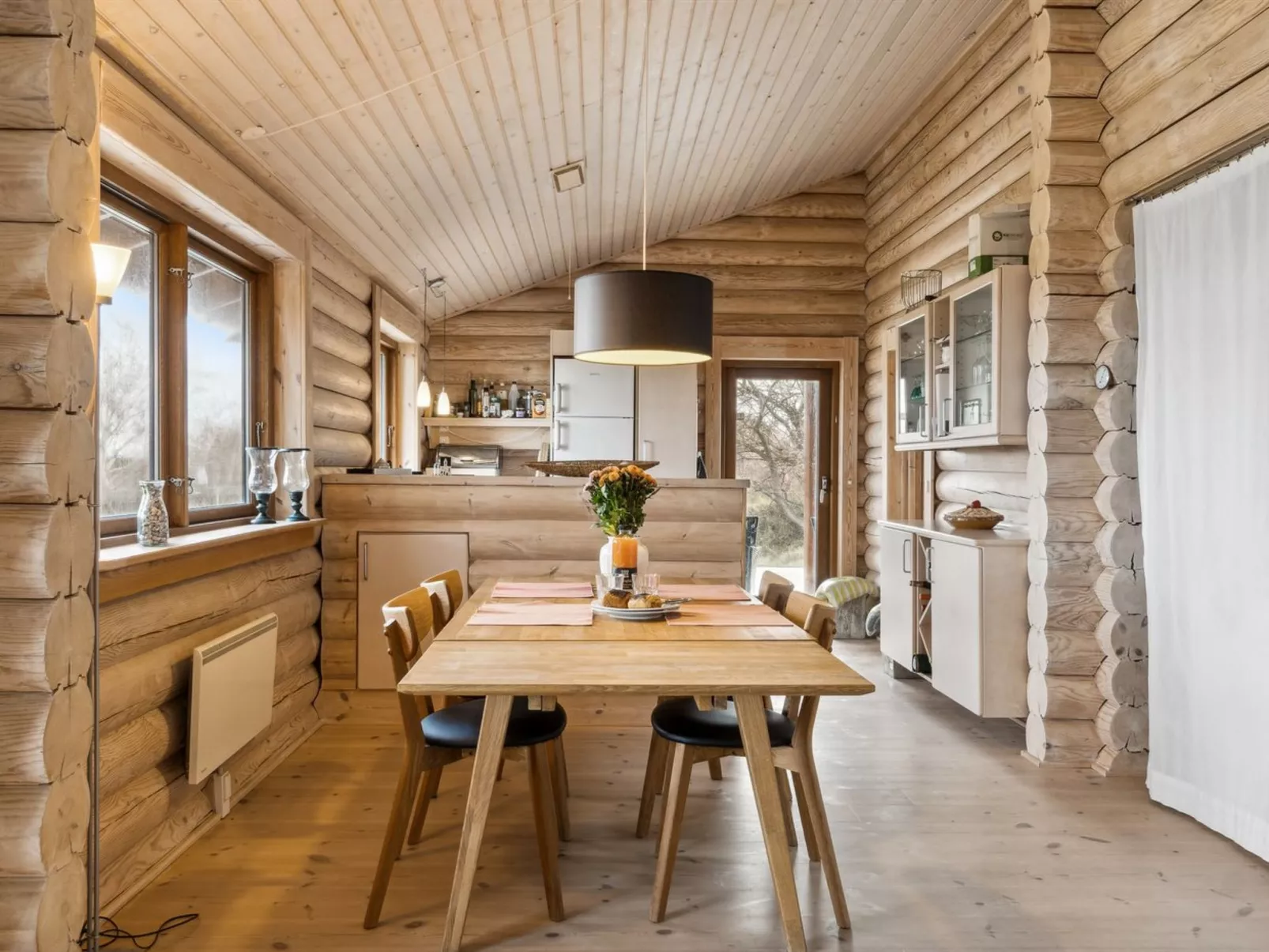 "Guthfast" - 50m from the sea - Binnen