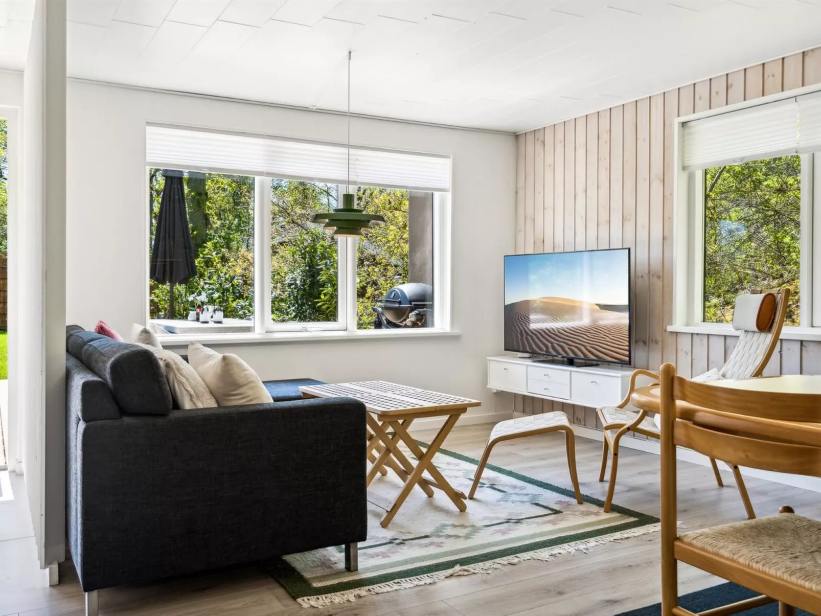 "Roze" - 450m from the sea - Binnen