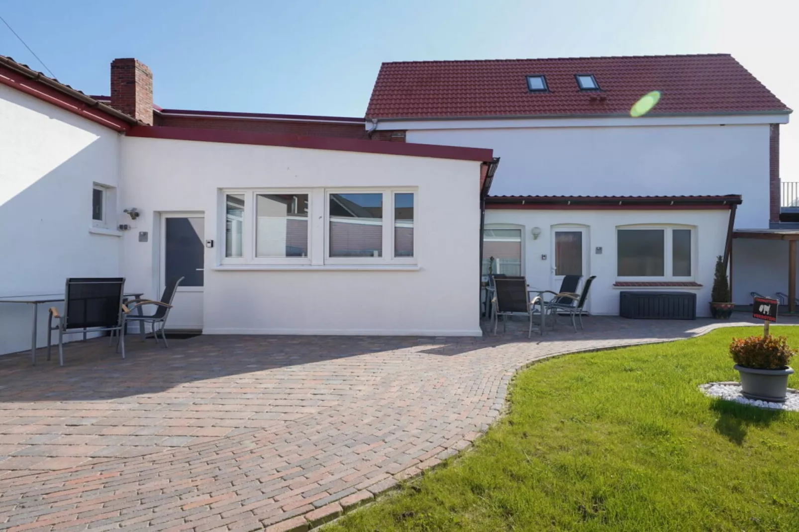 225854-Buitenkant zomer