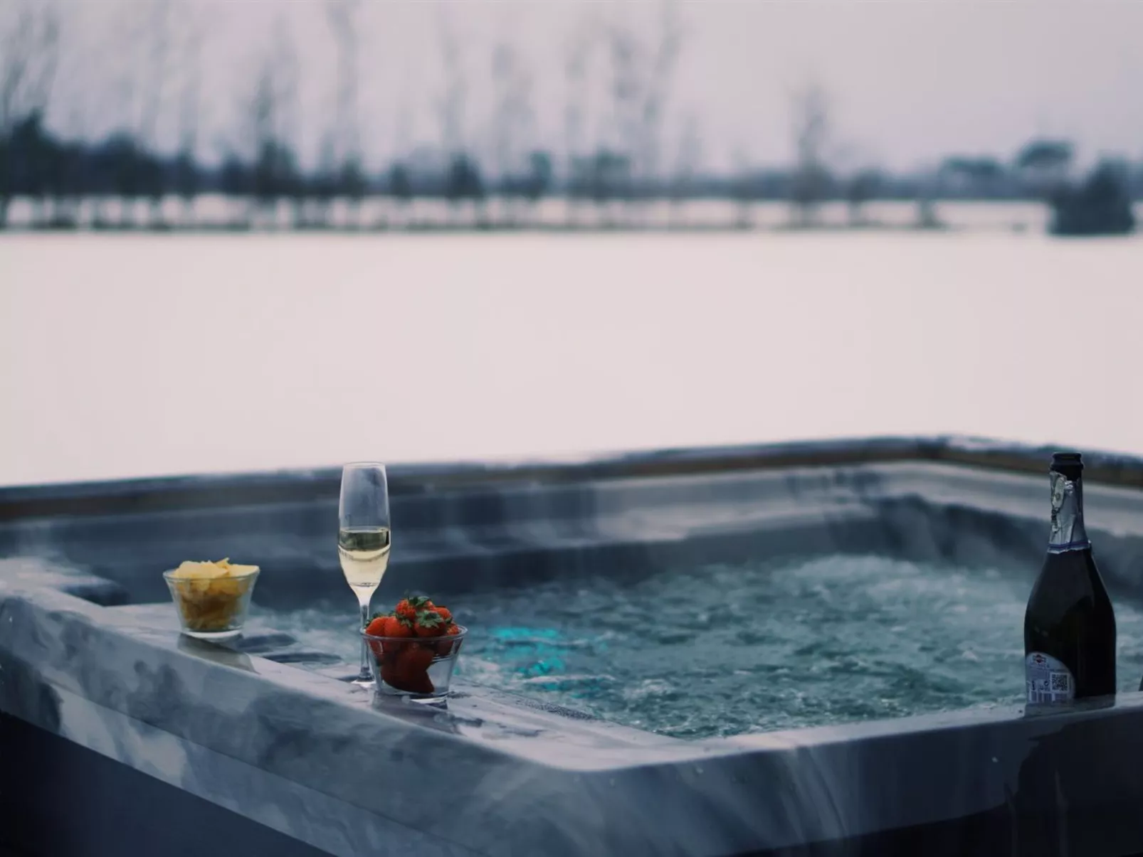 "Fay" - 900m from the sea-Binnen