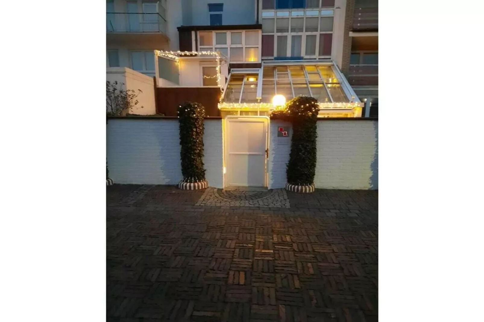 385720 - Buitenkant zomer