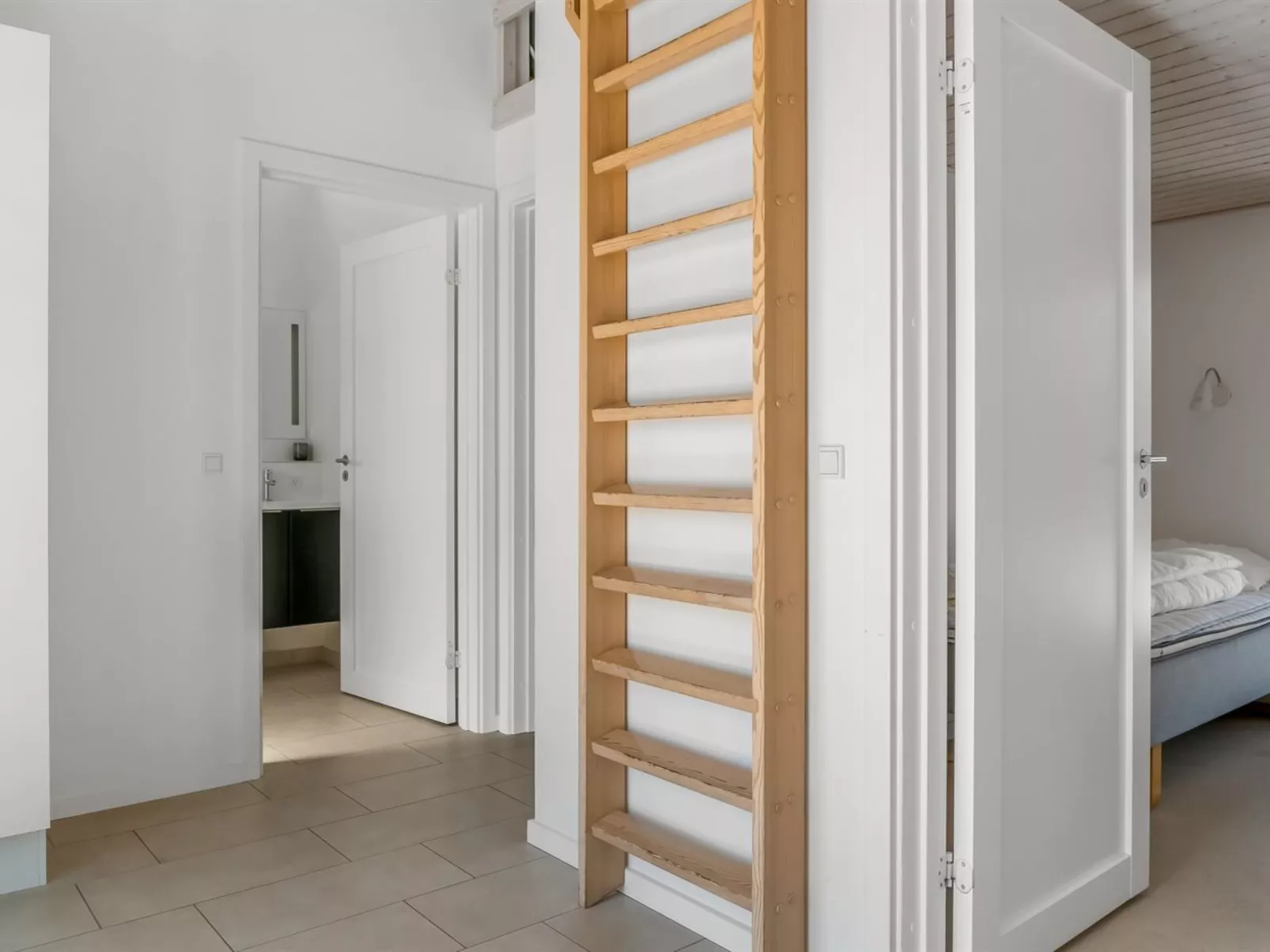 "Jonas" - 450m from the sea-Binnen