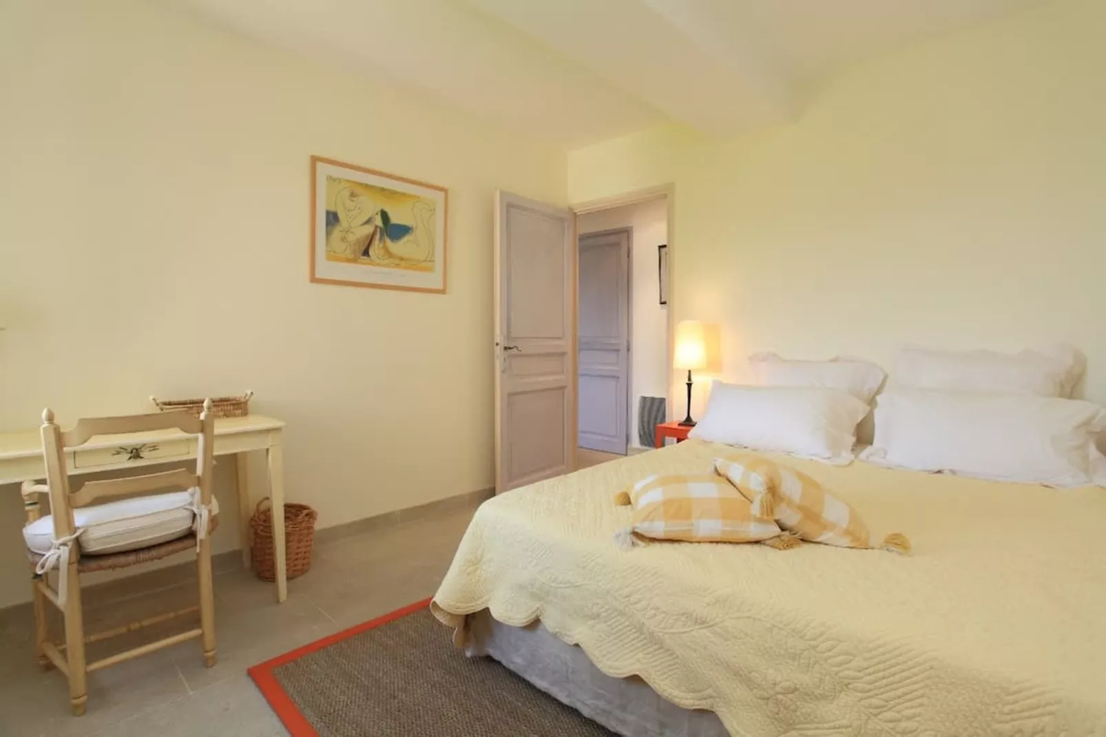 Bastide avec piscine 3 terrasses dans un écrin de verdure-Slaapkamer