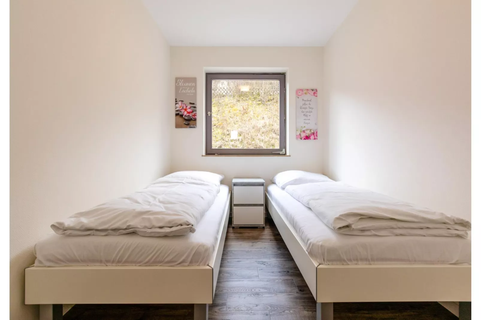 Bungalow Typ Z Campingpark Eifel-Slaapkamer