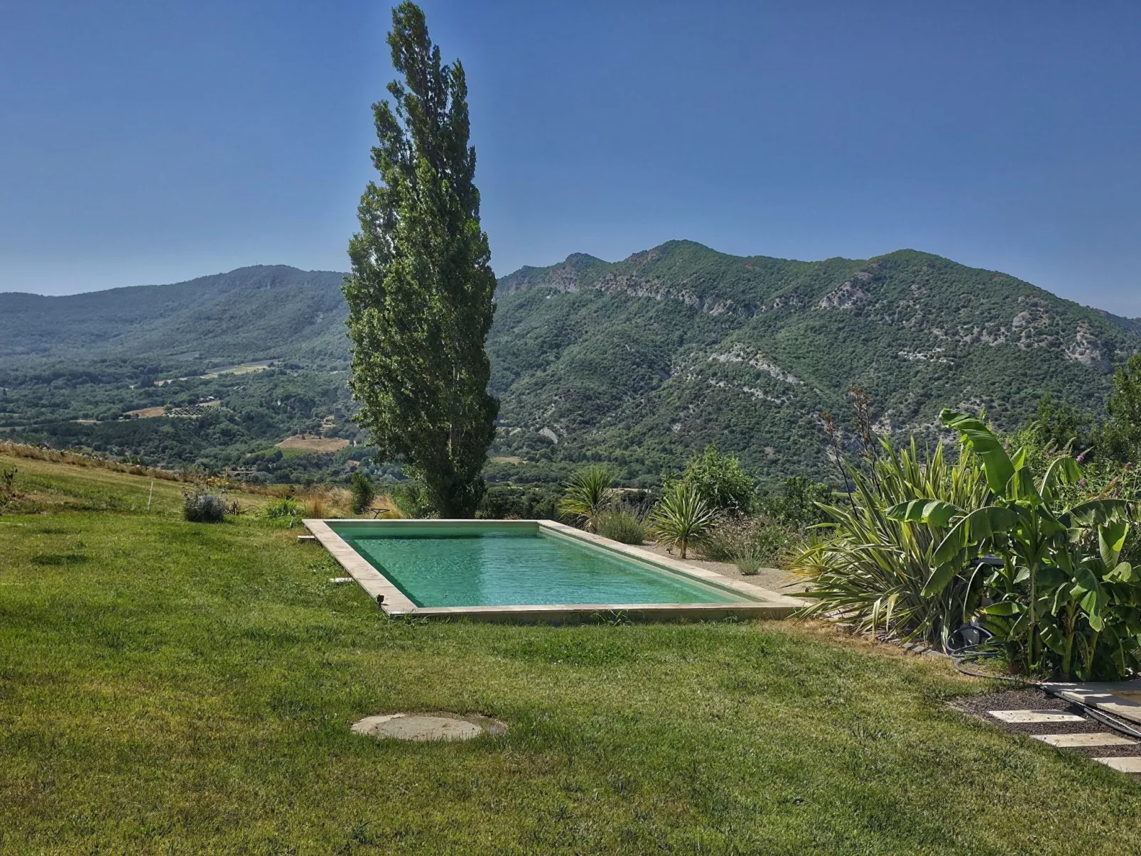 Bauernhaus aus Stein mit schöner Aussicht "Mas de Lysis". - Image-tags.info