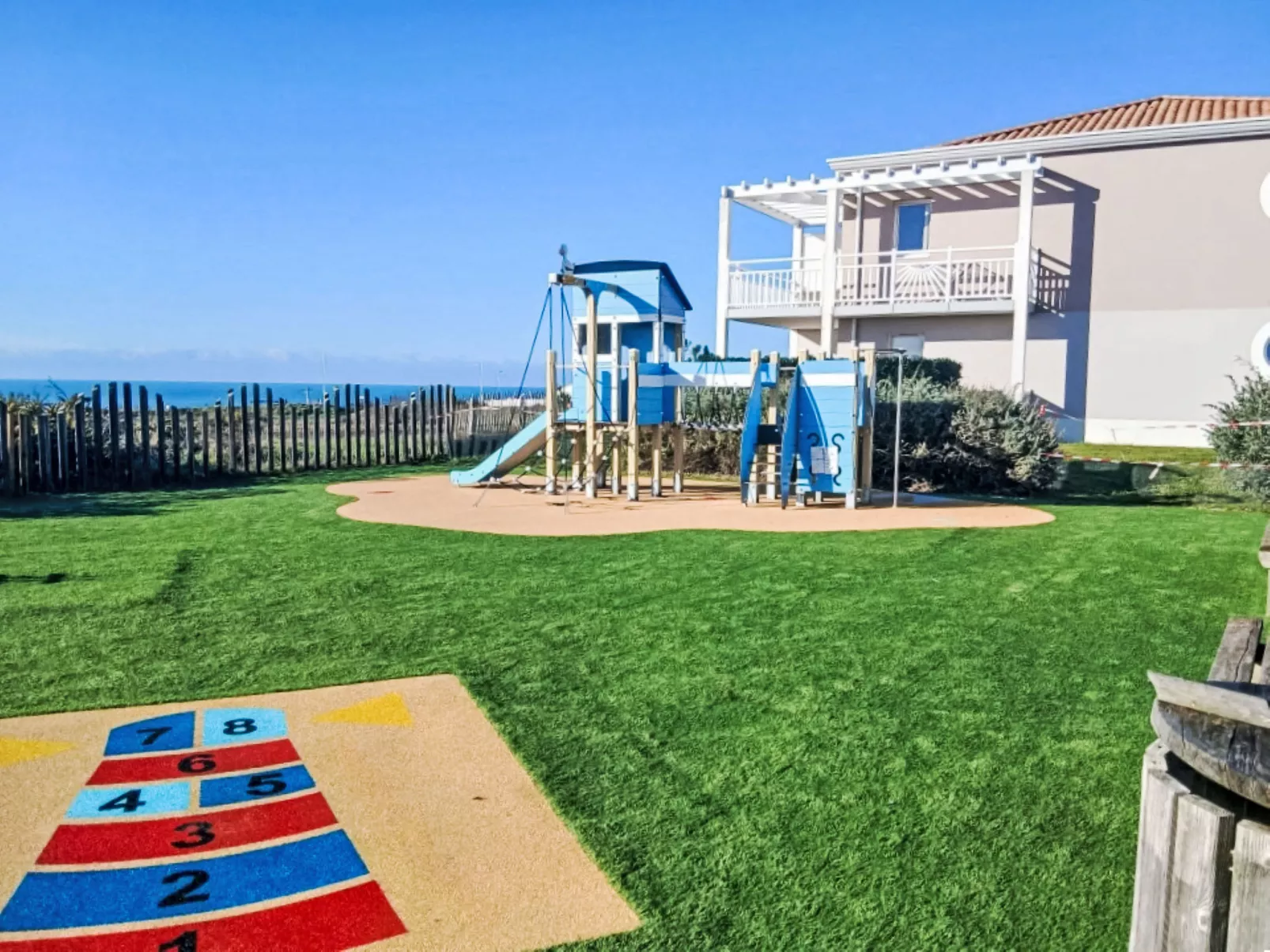 Garden and Sea- Appt T2 moderne, vue mer - Buiten