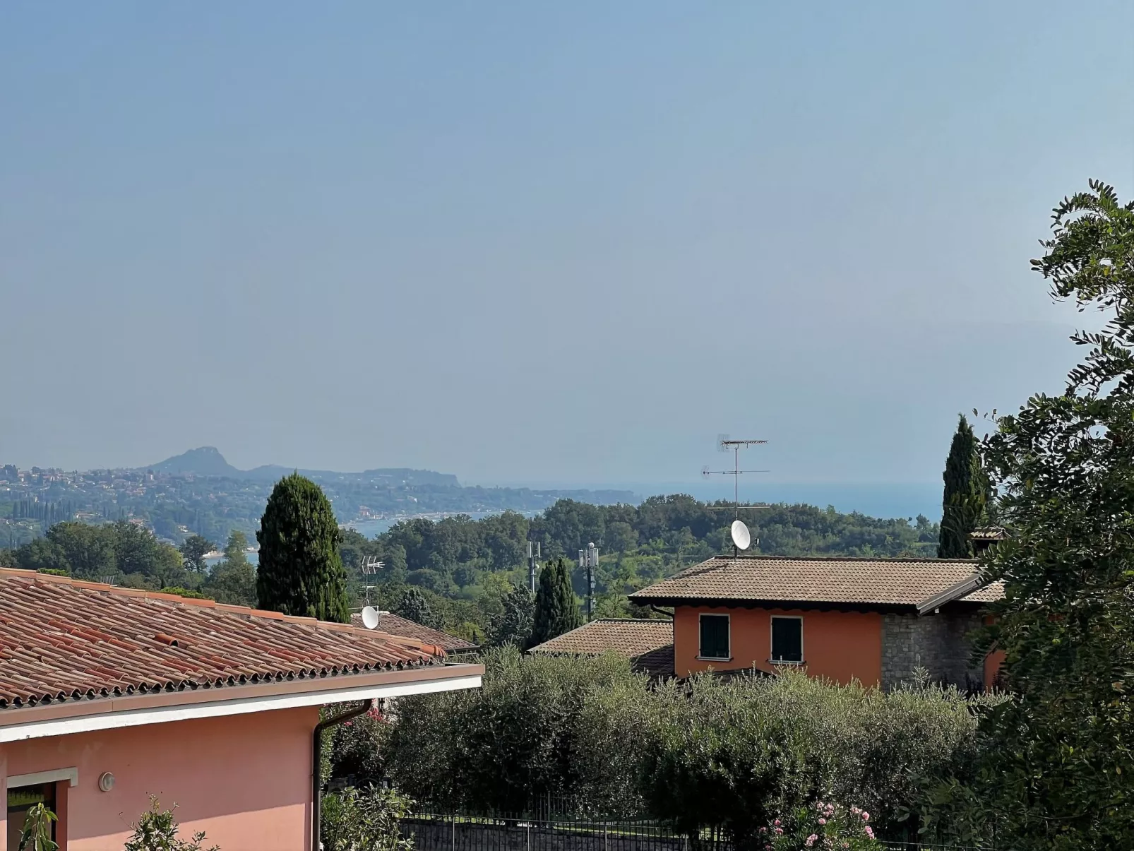 Casa sulle colline - Image-tags.info