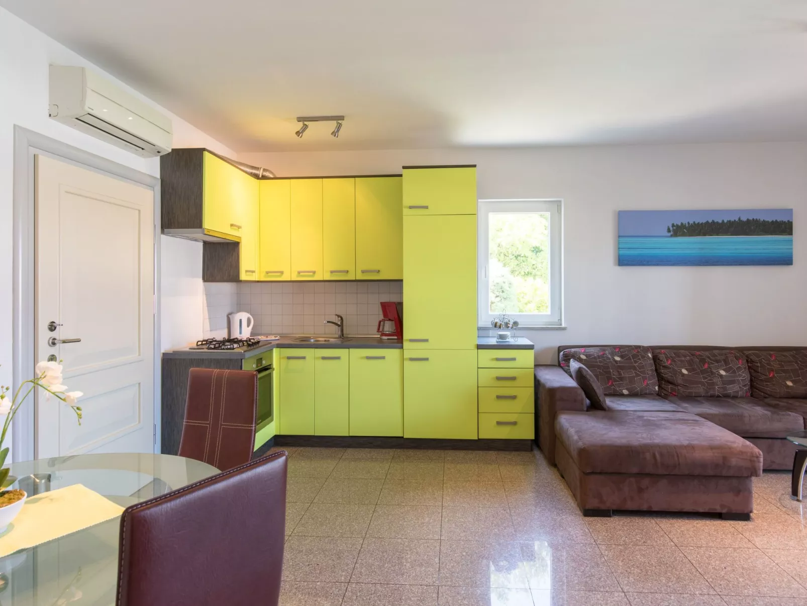 "Ore" mit privatem Pool - Image-tags.info